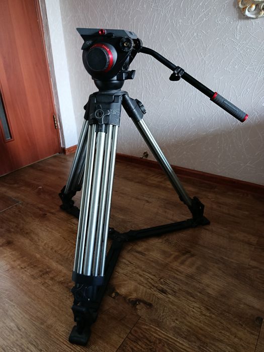 Штатив manfrotto