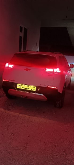 Tracker Premier Plus