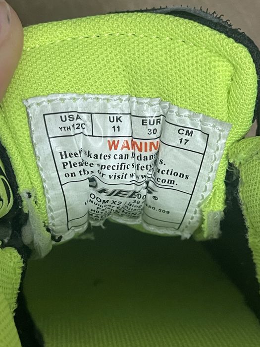 Кроссовки - ролики heelys