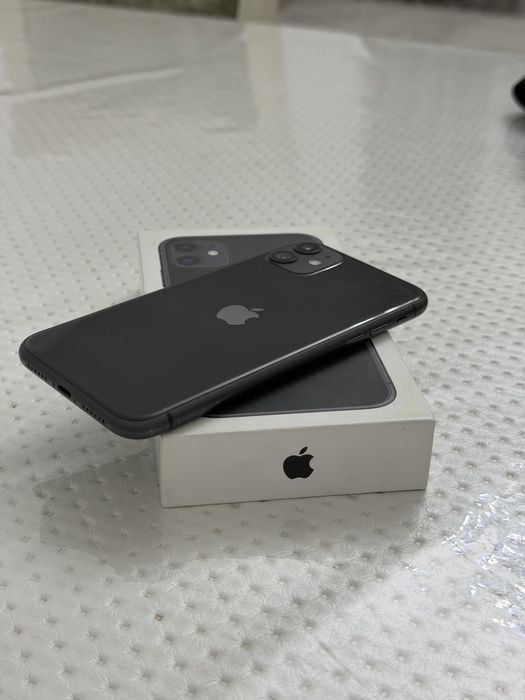 Продам Айфон 11