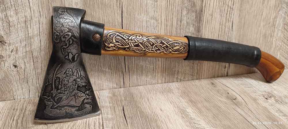 Топорик походный