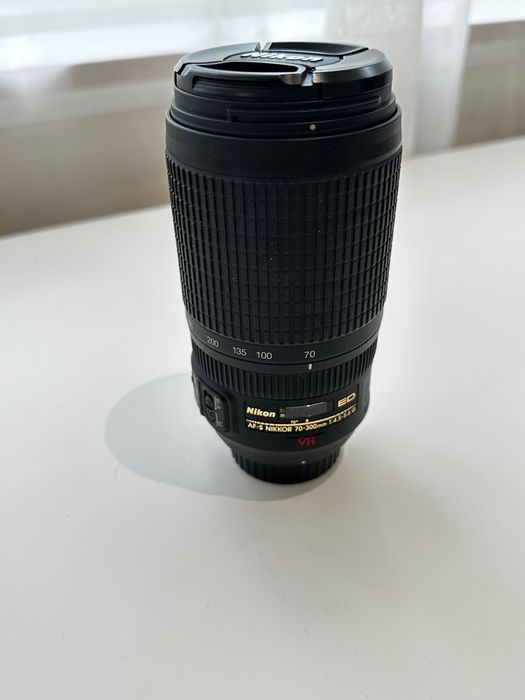 Nikon 70-300mm VR – stabilizare – teleobiectiv