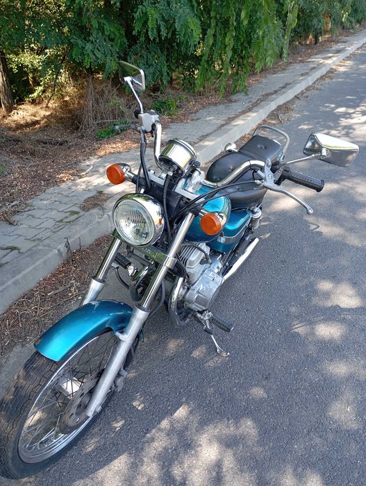Motocicleta Honda Rebel 125