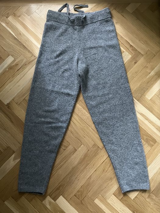 Pantaloni pufosi de iarna