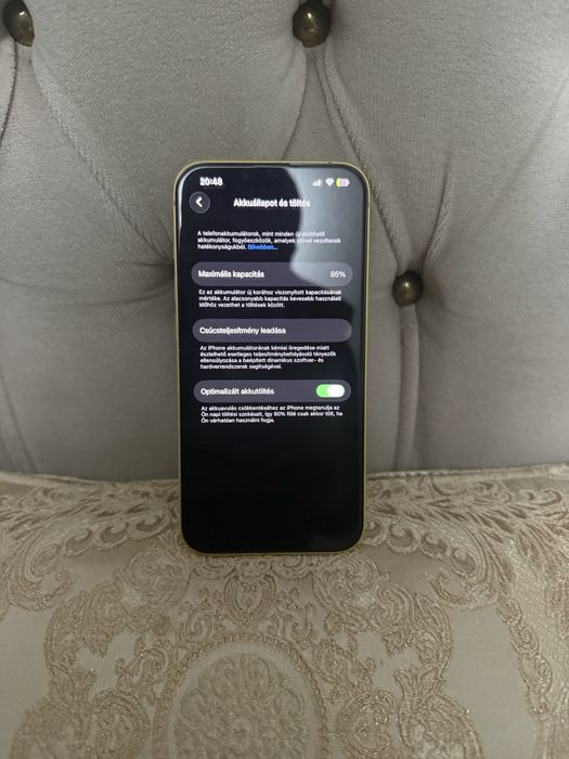 Vand iphone 14   Gelb