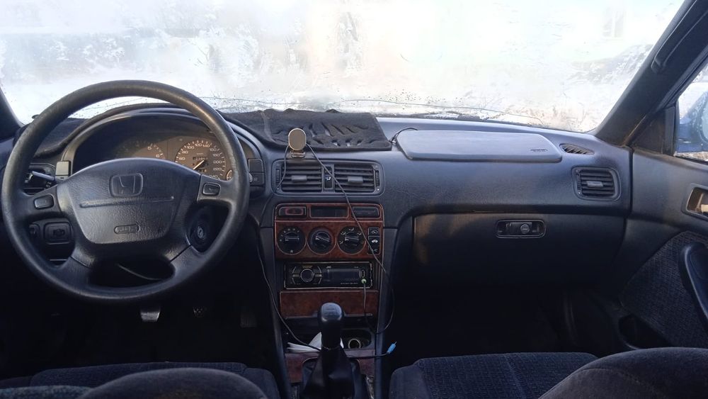 Срочно продам Хонду аккорд с пробегом