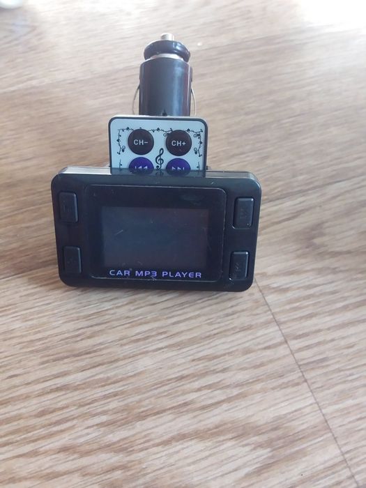 Флешки все читает