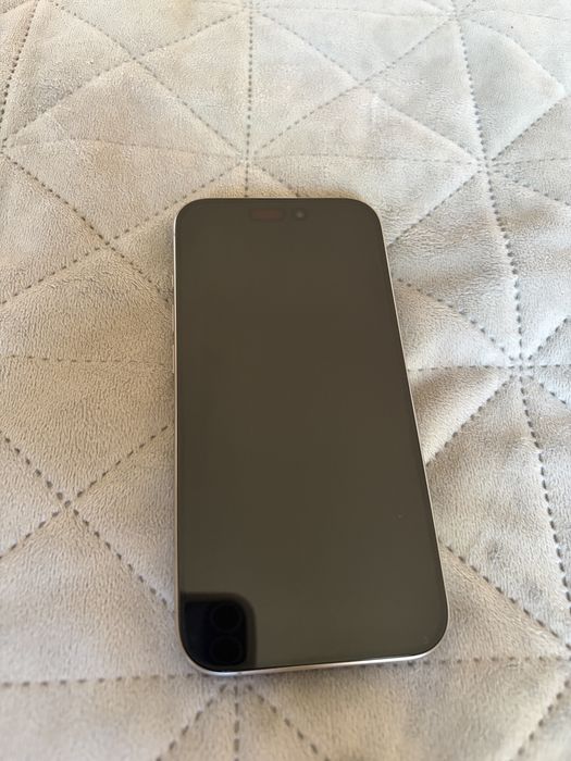 Телефон Iphone 15 pro