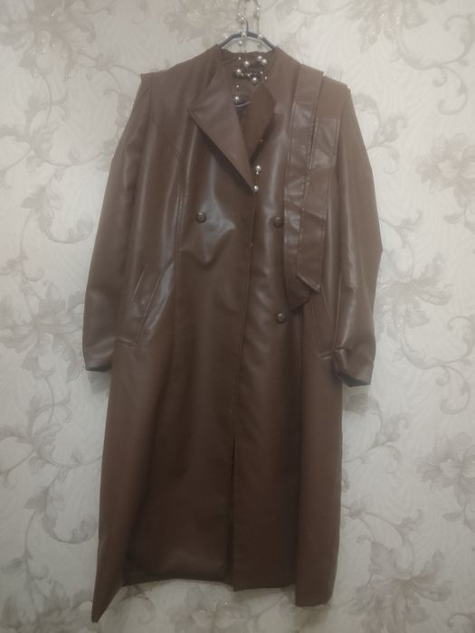 Продам плащь в отличном состоянии