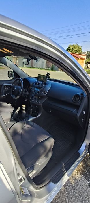 TOYOTA RAV4 2010