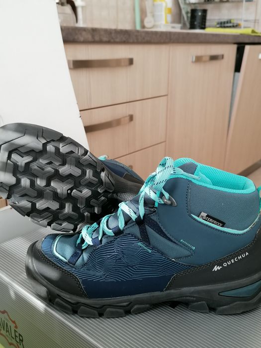 Детски непромукаеми обувки