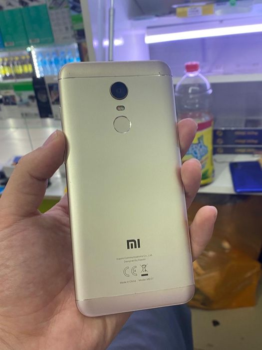 Redmi 5+ в хорошем состоянии