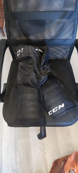 Щорты хоккейные.