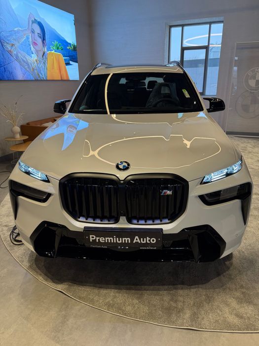 Продам новый BMW X7 M60 FULL в наличии ! c гарантией !