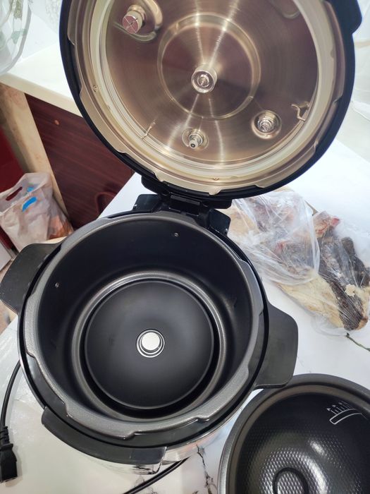 Мультиварка Тефаль Новая