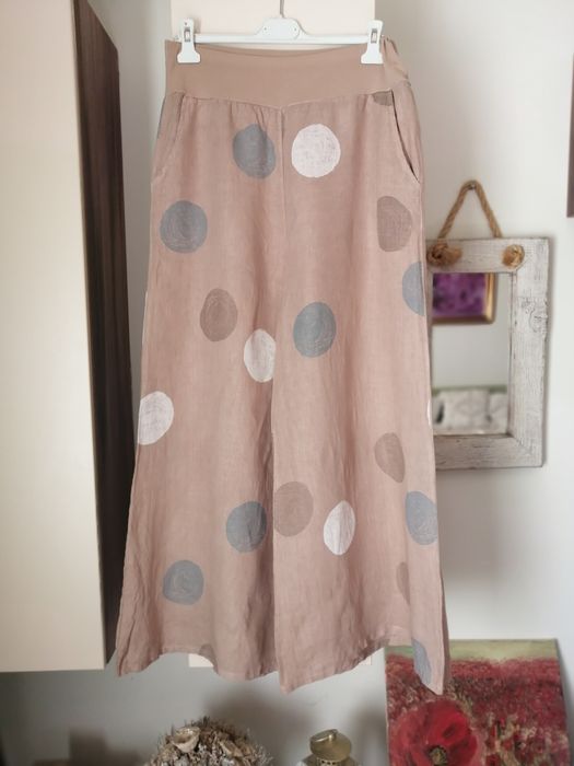Costum cu pantaloni din in