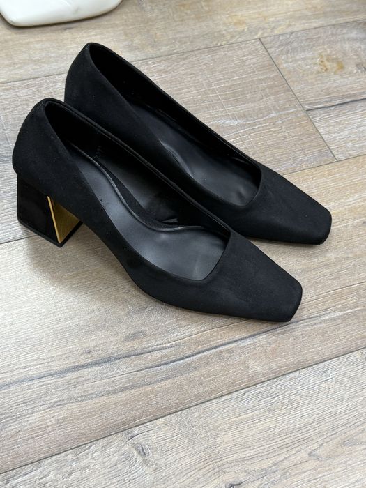 Продам туфли Zara новые