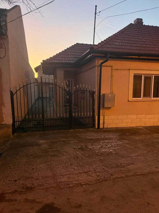 casa de vanzare
