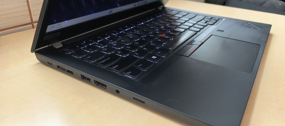 Laptop Lenovo ThinkPad T14_i5 10310U_24GB DDR4_4-5h Bateria_cu SIM 4G