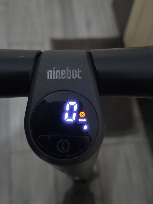 Электросамокат ninebot