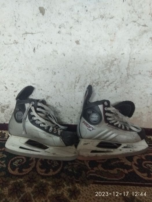 Коньки мужские 41 размер