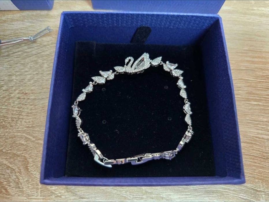 Bratara Swarovski Swan