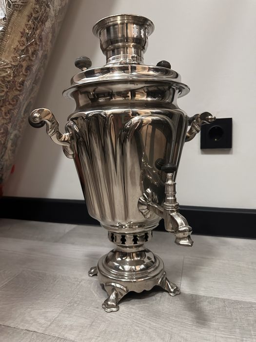 Продам жаровой самовар на дровах / углях.