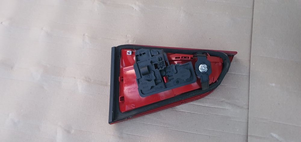 Tripla stop stanga dreapta audi a4 b8 berlina