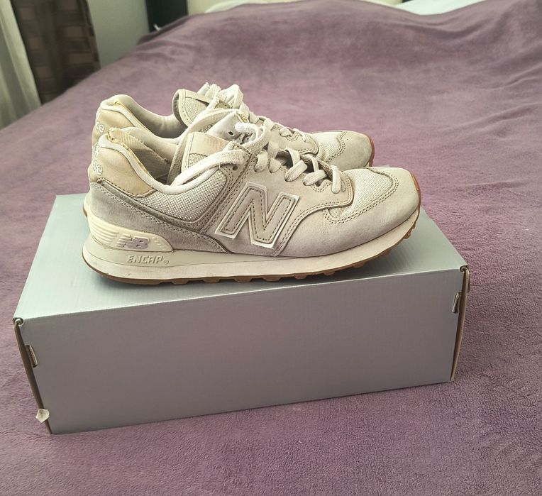 Adidași New Balance 38