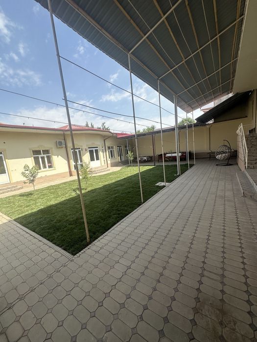 Ховли сотилади парвозда