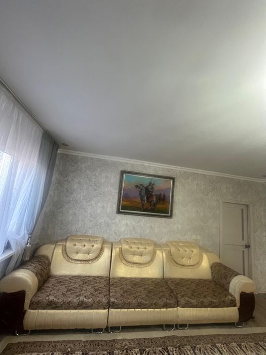 Диван для гостиной