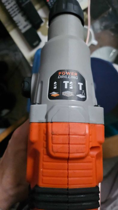 Black and decker rotopercutor bcd900  nou