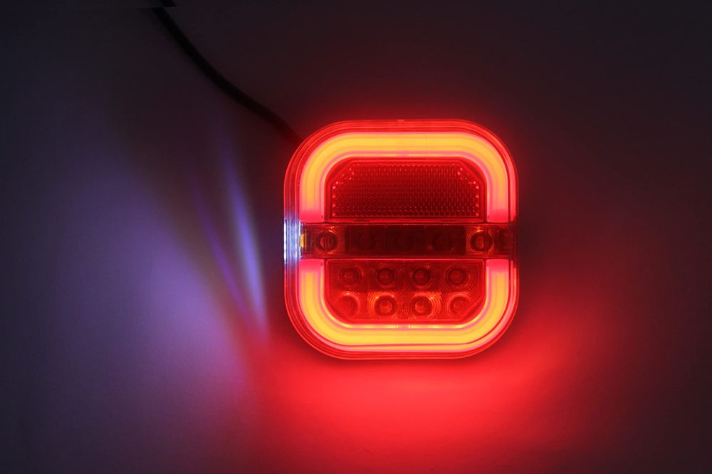 Stopuri Spate LED Premium cu Semnalizare Secvențială set 2 buc