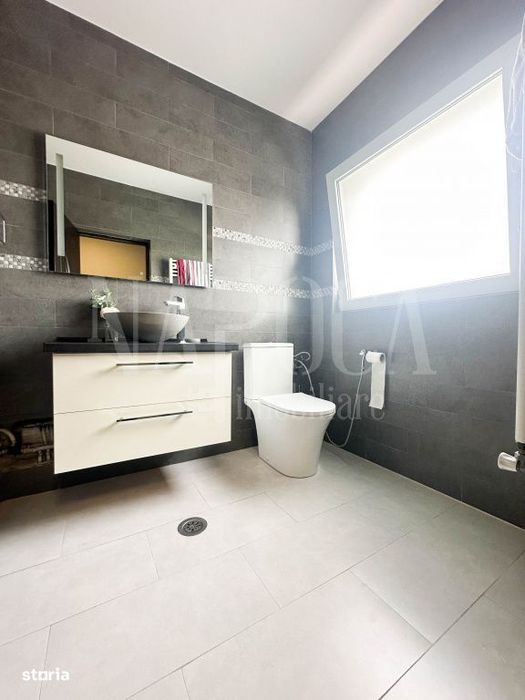Casa 6 camere de vanzare in Andrei Muresanu, Cluj Napoca