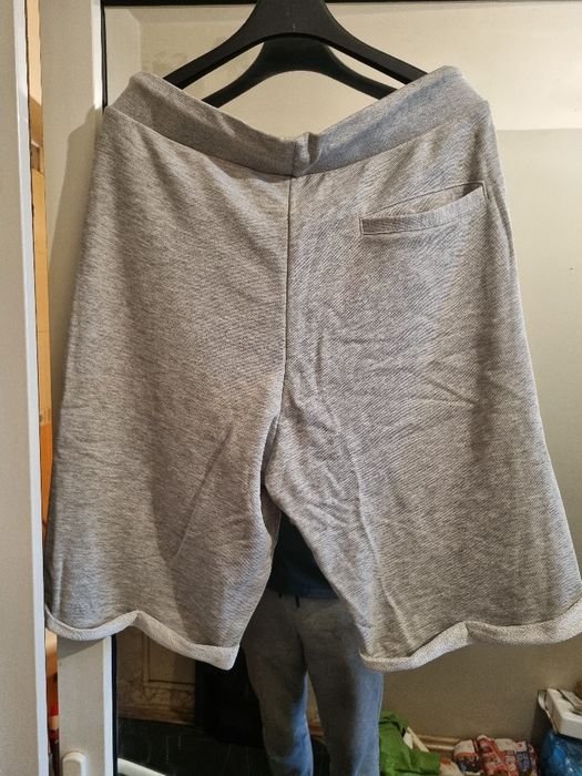 Pantaloni scurti Pier One, barbati. Marimea M. Noi.