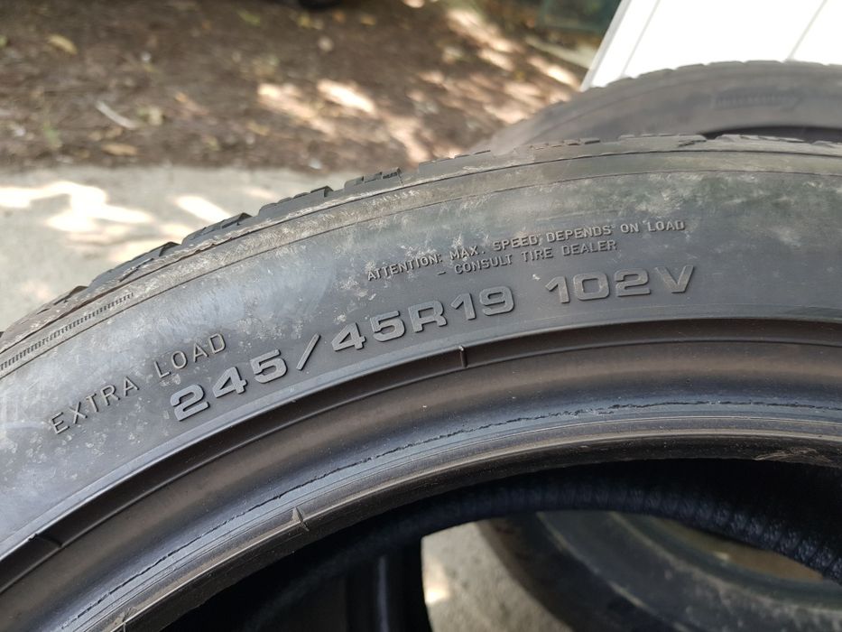 245/45/19 Goodyear