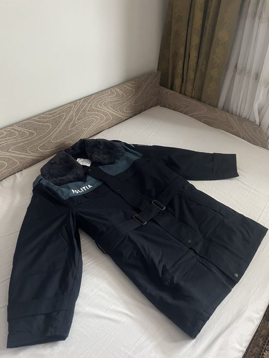 Scurta cu mesada detasabila si guler blana naturala