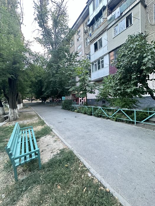 1 комн.кв. 1мкр 9дом 4эт Не угл.