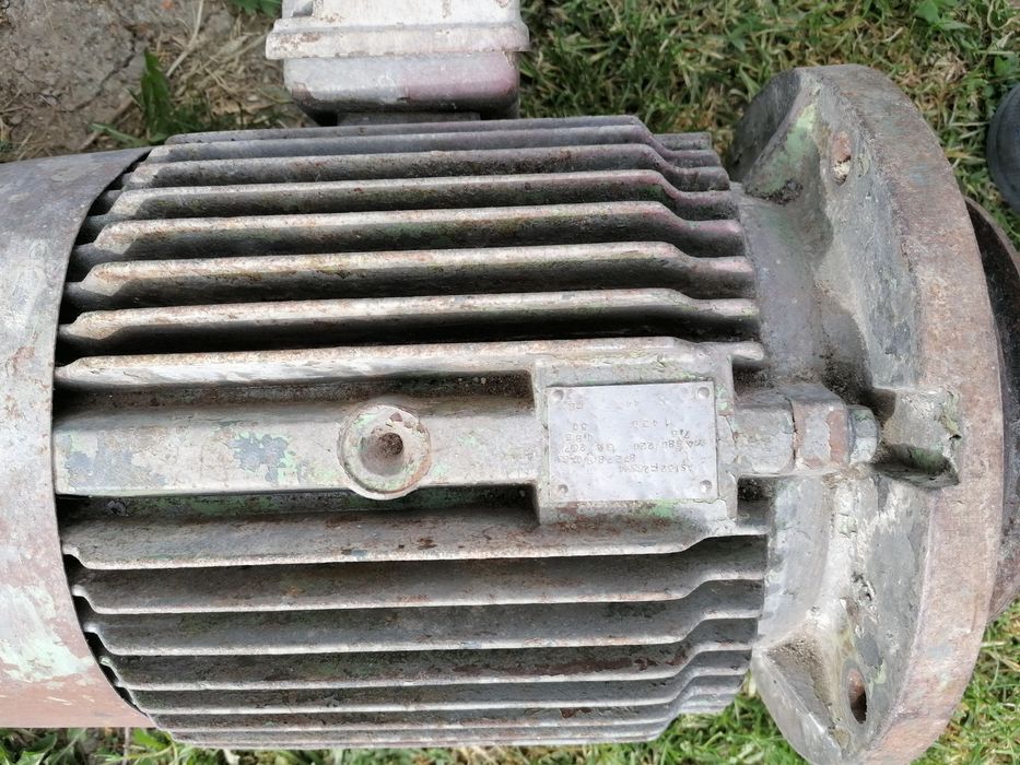 Motor electric trifazic 7.5Kw 1500 rotații de vânzare