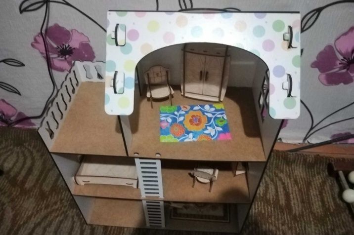 Домик для игр с куклами