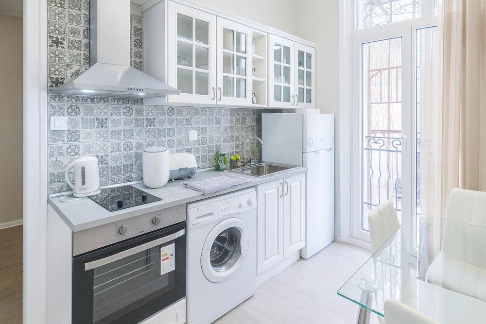 Тристаен апартамент под наем в Център