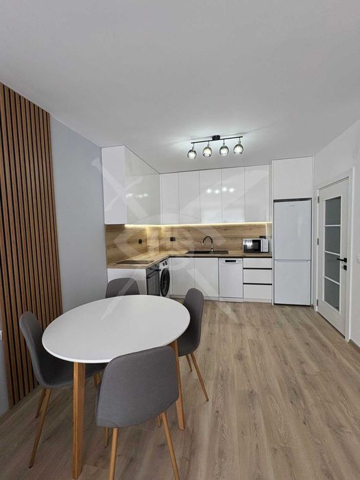 Дава се под наем Двустаен апартамент в Пловдив, Кючук Париж - 60 кв.м за 473.79 € - Снимка #3