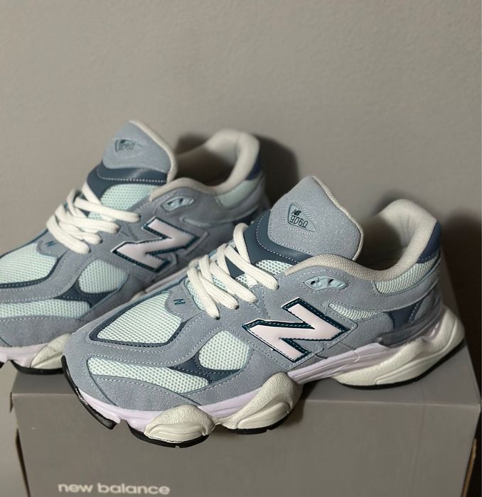 Adodasi new balance blue