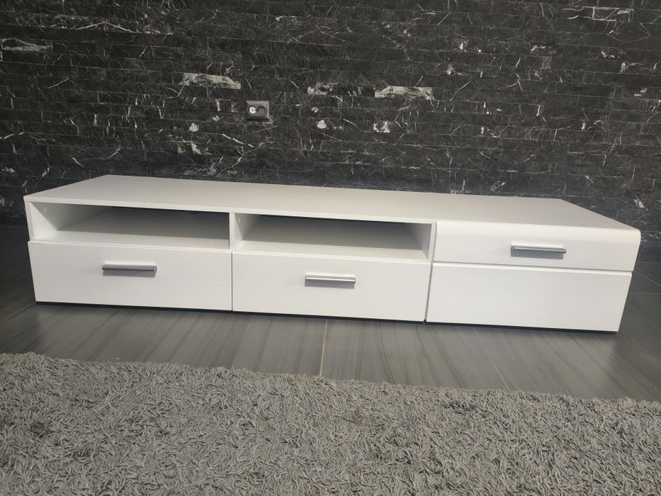 Set mobilier living – comodă TV și măsuță albă