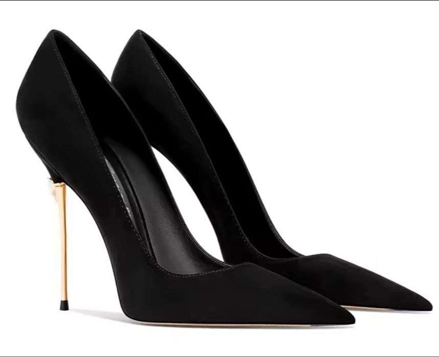 Невероятно стилни обувки 40 номер