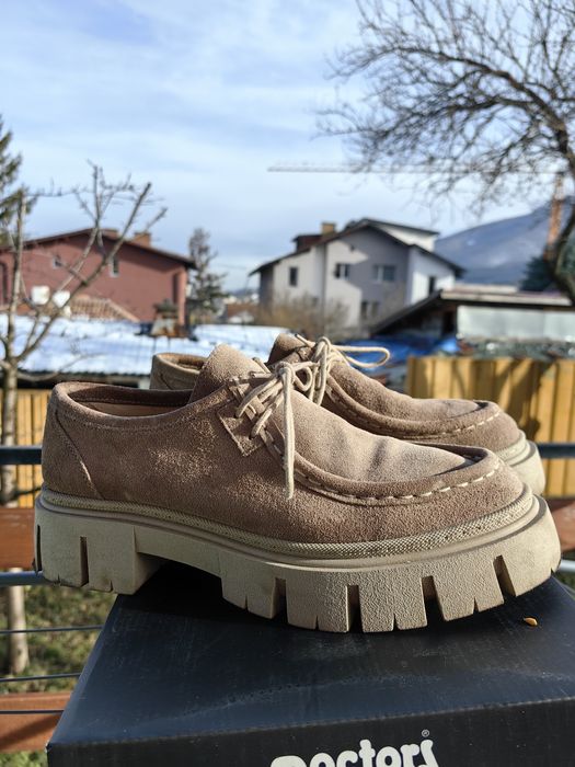 Дамски обувки  от естествени материали