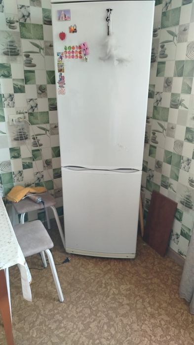 Продам холодильник