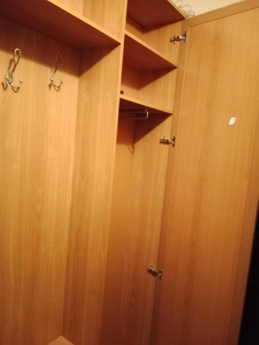 Продам для прихожей шкаф