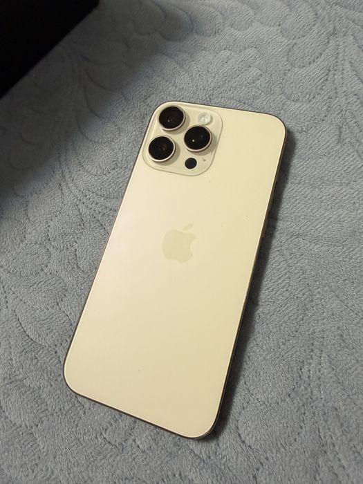 Iphone 16 Pro Max 256 gb Gold