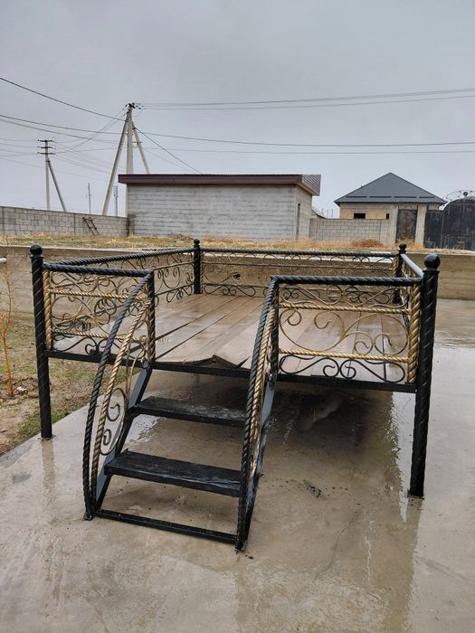 Тапчан ручной работы